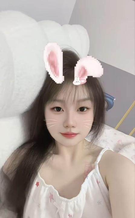 经开19岁肤白嫩妹