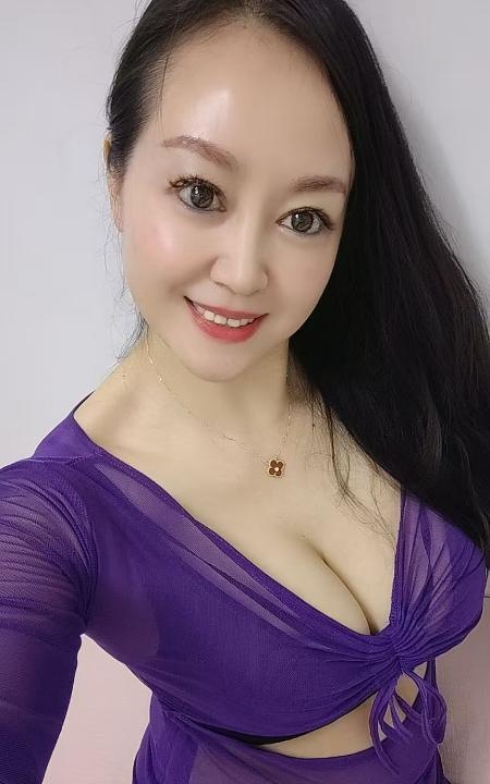 罗湖木瓜奶骚货少妇