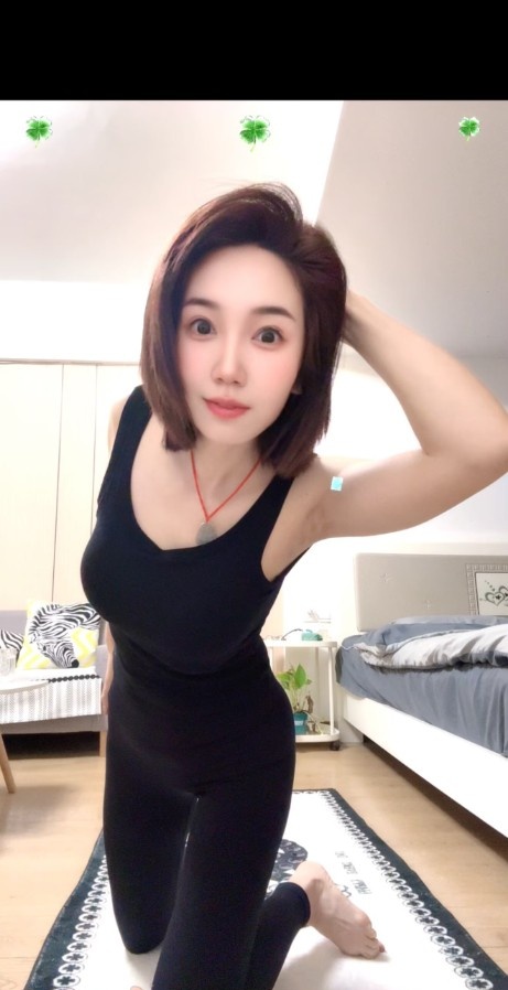 卖化妆品的小姐姐