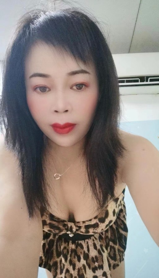 龙华泄火熟女