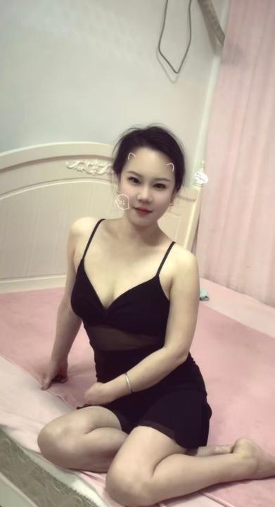 服务系大奶熟女