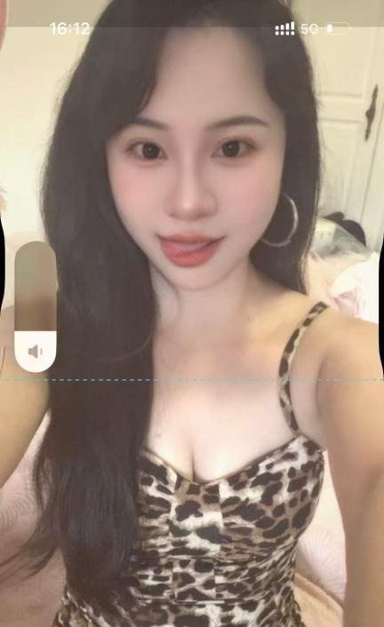 服务系大奶熟女