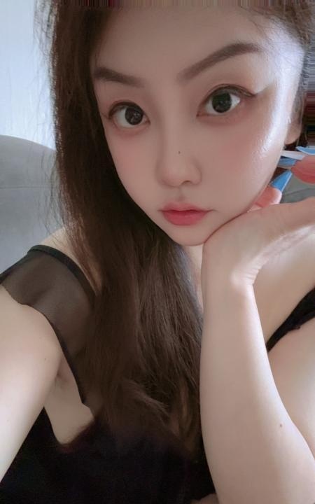 小穴紧紧的奶子大大的