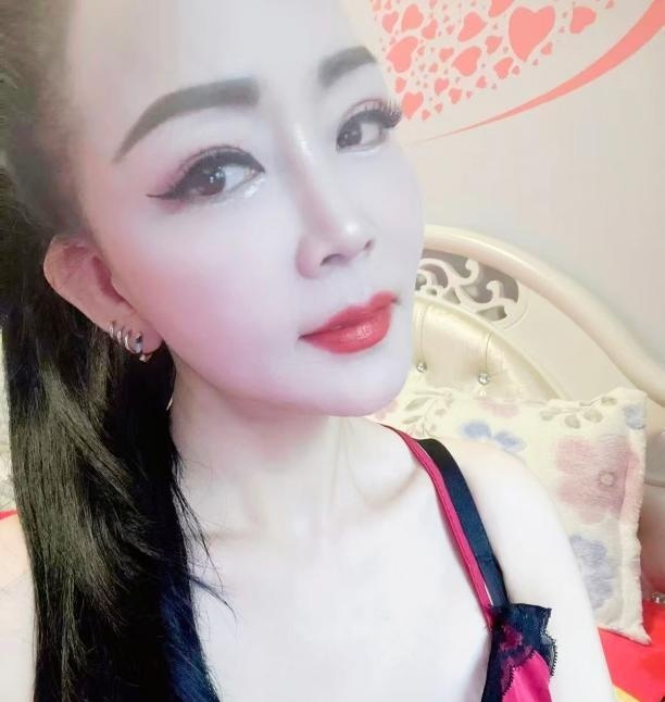 返食M腿御姐沐子