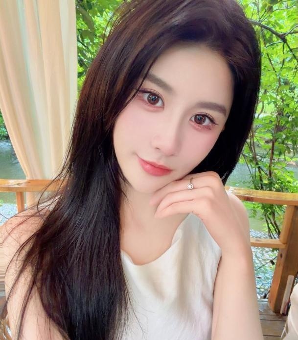 制服诱惑性感美足cc