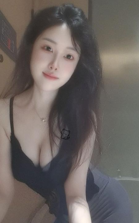 白嫩性感服务系