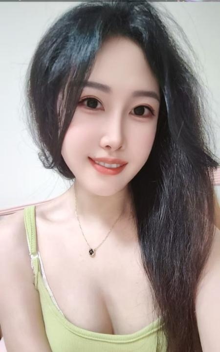 白嫩性感服务系