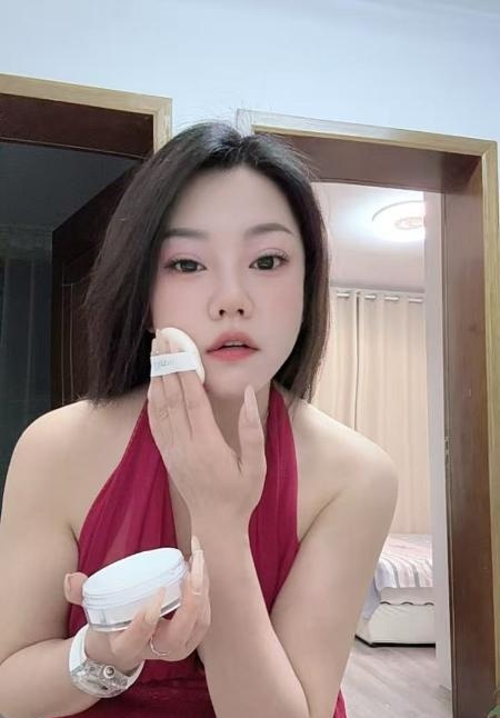 贴心服务小骚货回归