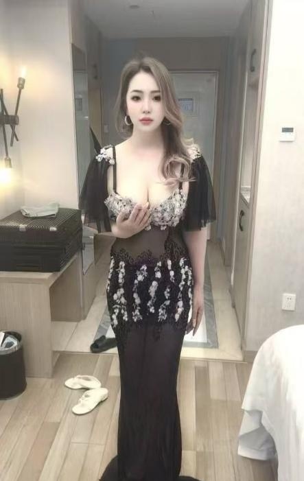 天然D奶少妇