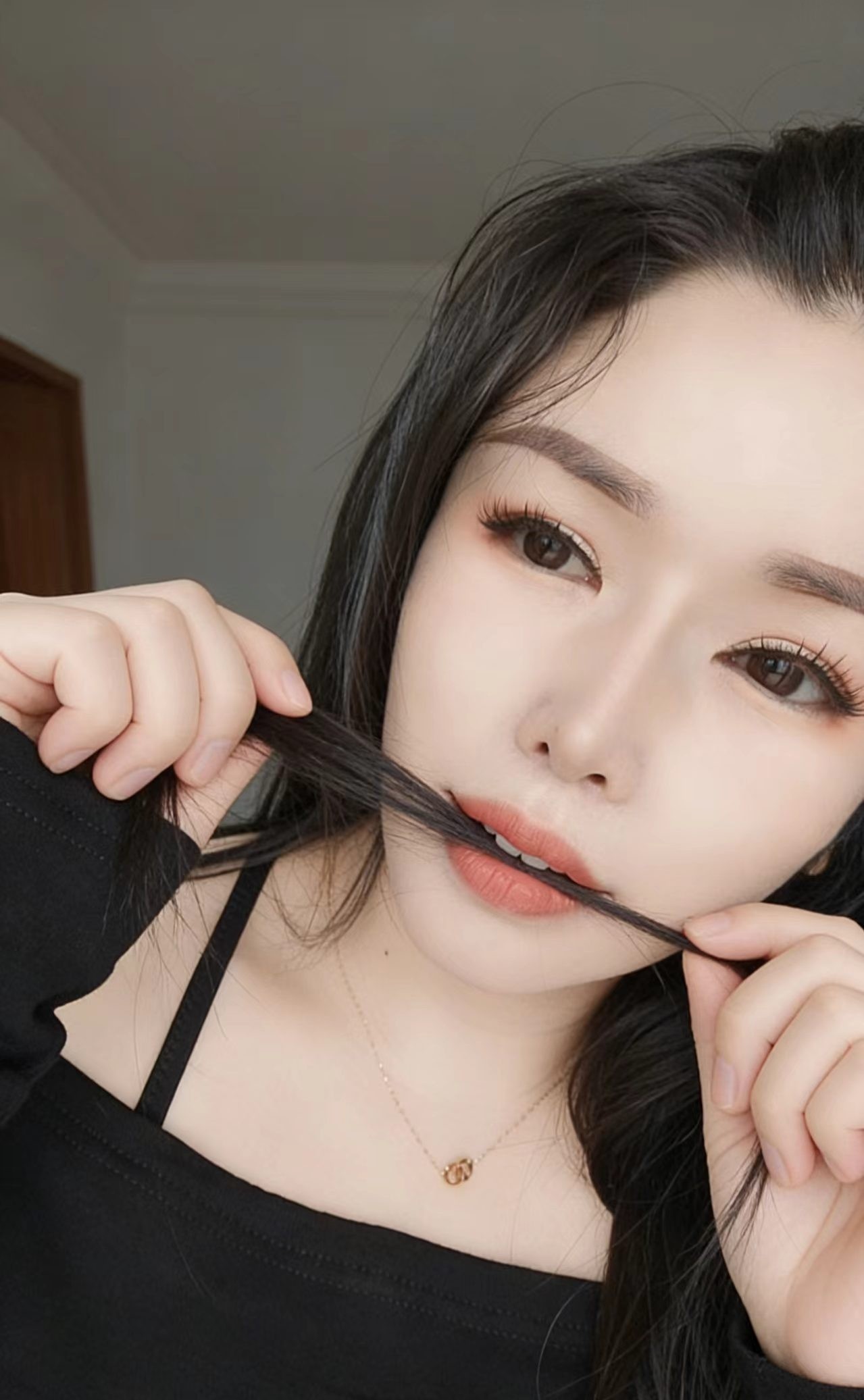 三通骚女漫妮