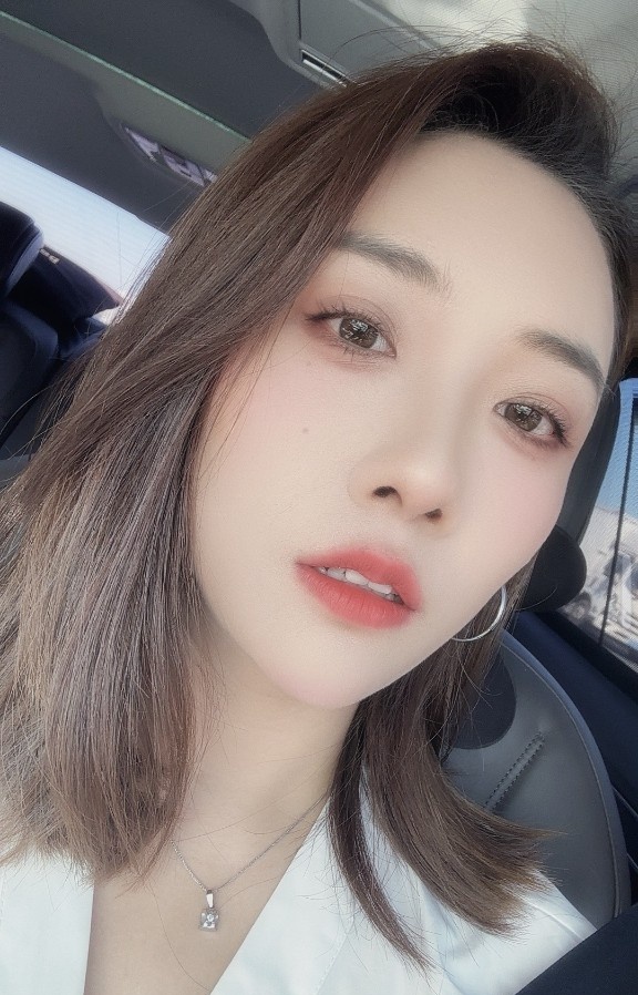 东站气质美女蛋蛋