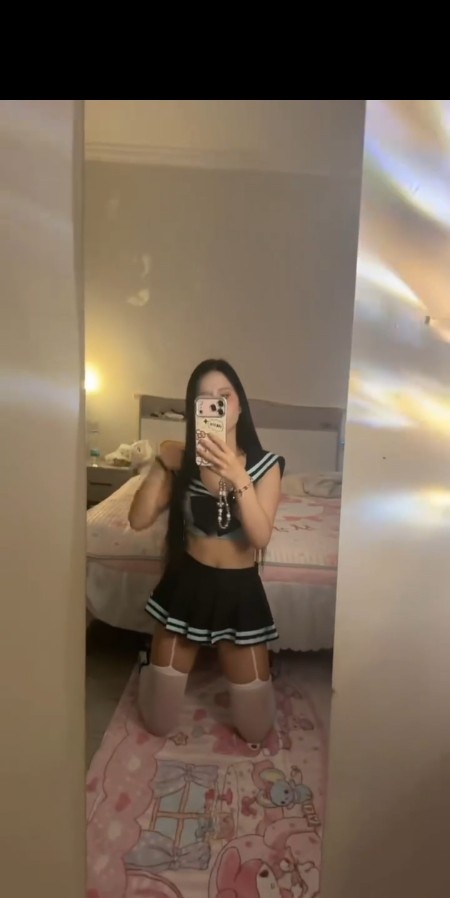 松江萝莉妹可双飞