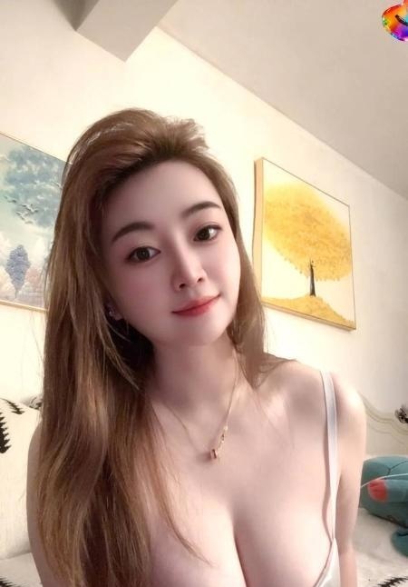 南山气质D奶佳佳