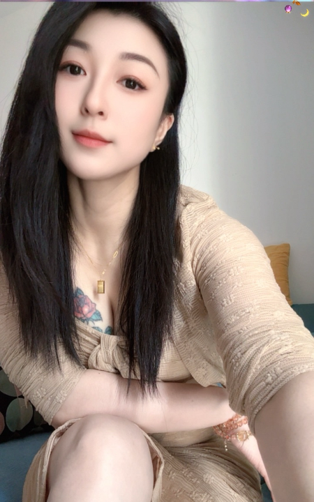 大胸舌吻瑶瑶