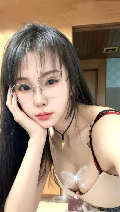 服务型御姐宝儿
