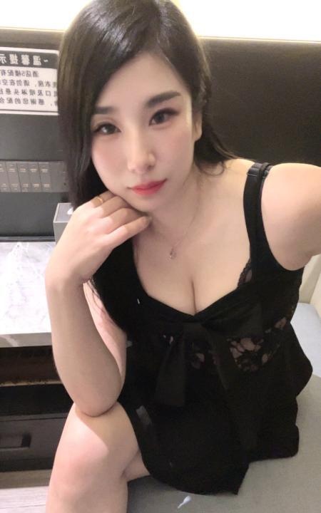 白云风骚大波少妇