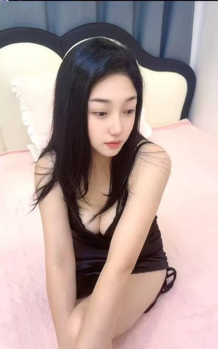 性感多汁翘臀骚少妇