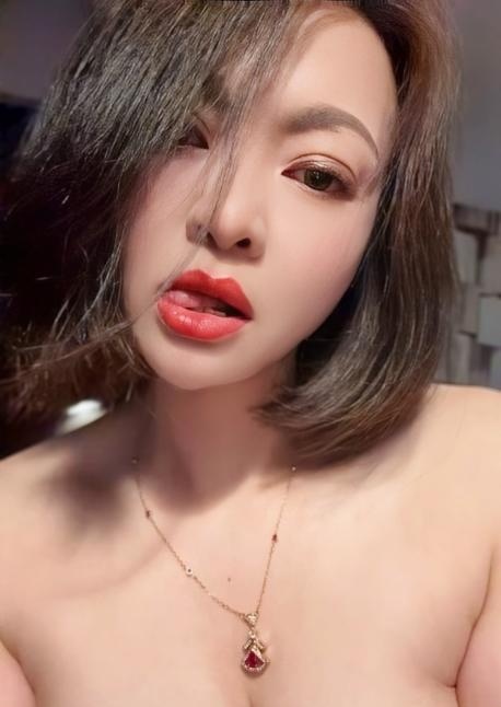滨江E奶骚娃夏沫