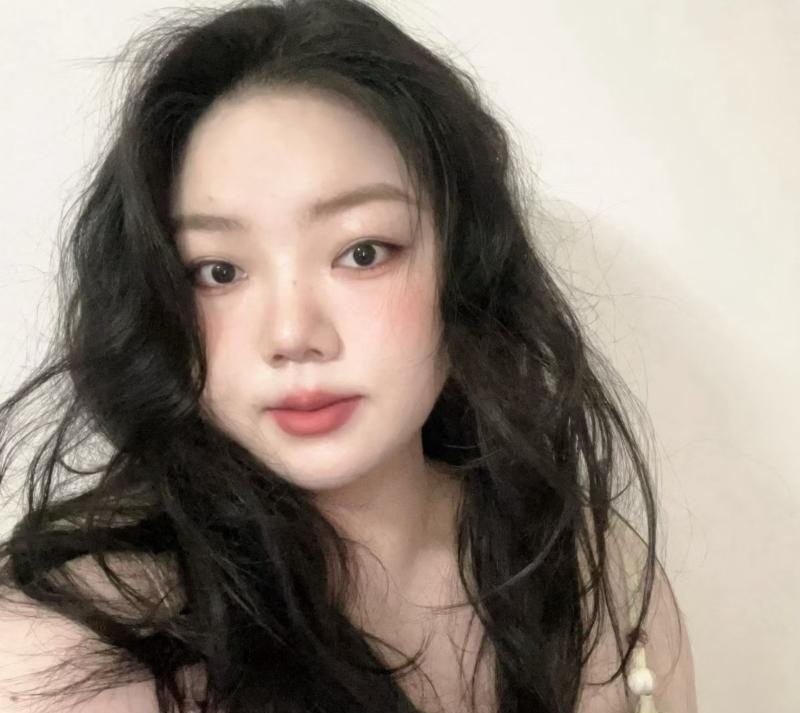 天府二街便宜大码女孩