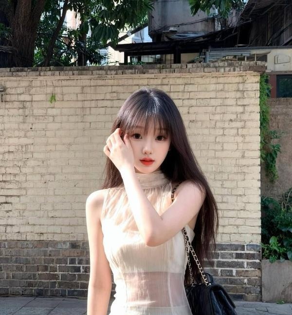 福田清纯女友系妹子