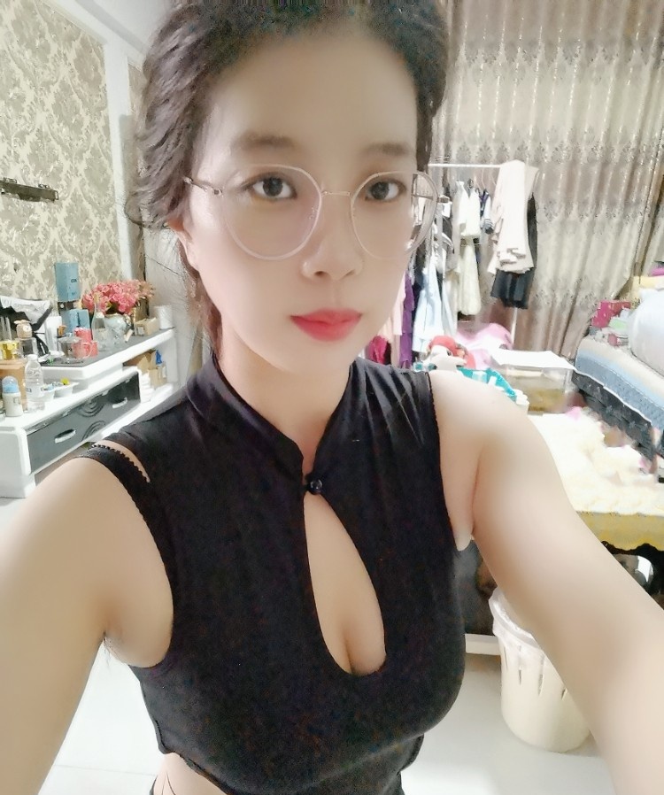 身材曼妙大奶御姐鱼儿