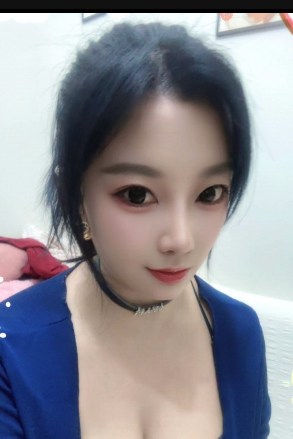 包河大奶美女