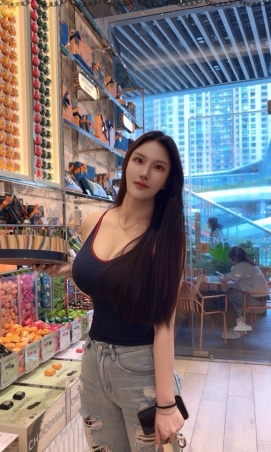 大胸女友西宝