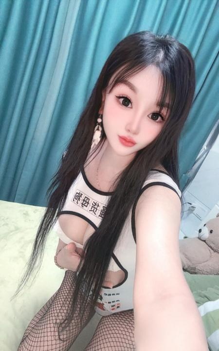 自聊大胸妹依诺