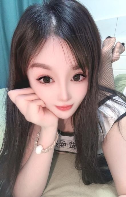 自聊大胸妹依诺