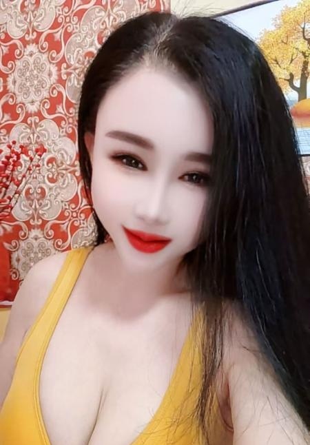 练瑜伽的小骚妇