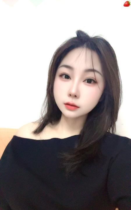 舌吻骚妇雯雯