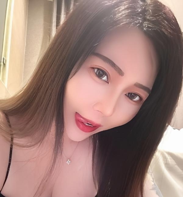 乌市蜜桃臀尤物阿璃