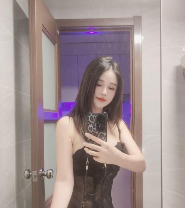 制服情趣小财迷