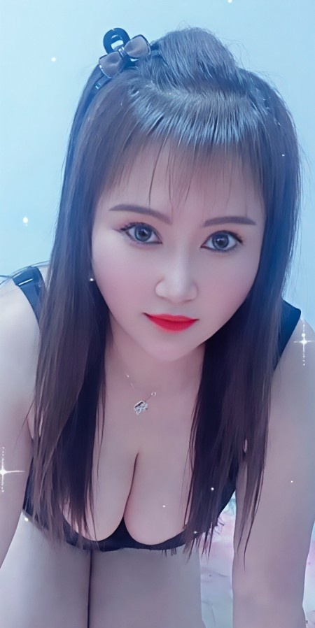浦东2张操逼大奶熟女