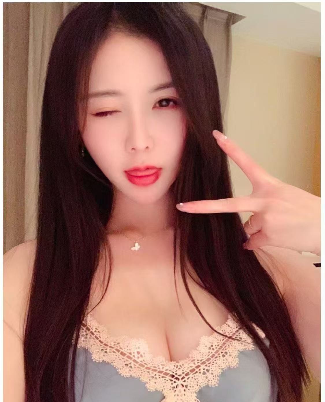 美波肤白心心