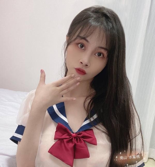 南山水蜜桃大白兔