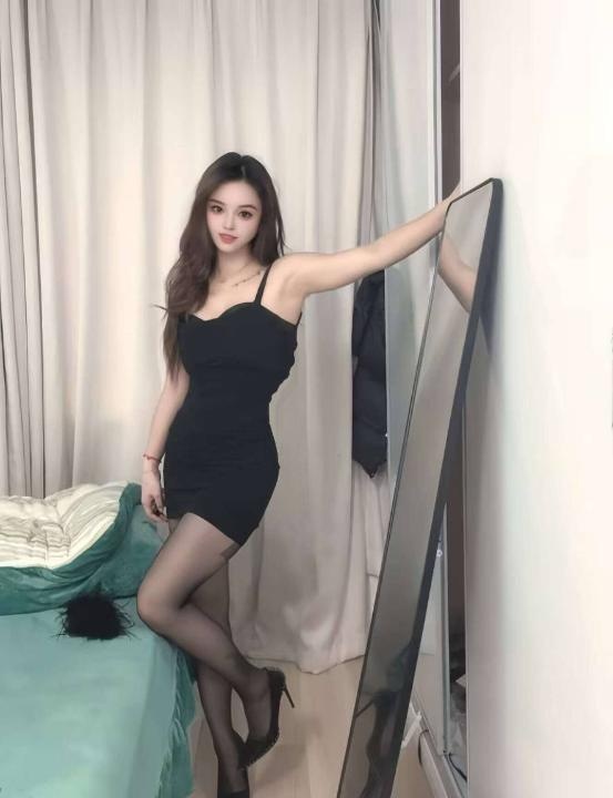 黑丝小浪女