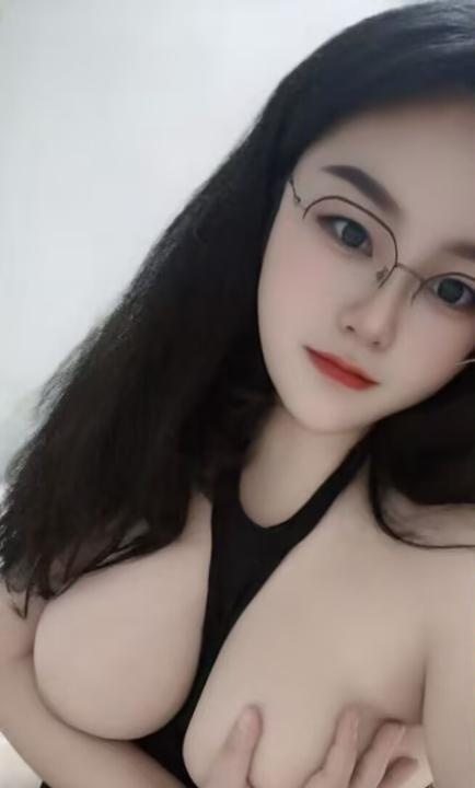 浦东泻火眼镜骚女