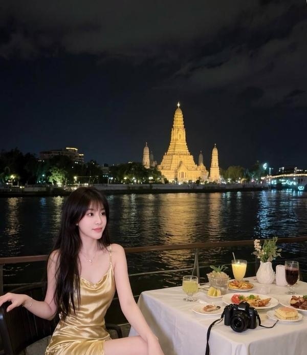 清纯气质长腿女友姗姗
