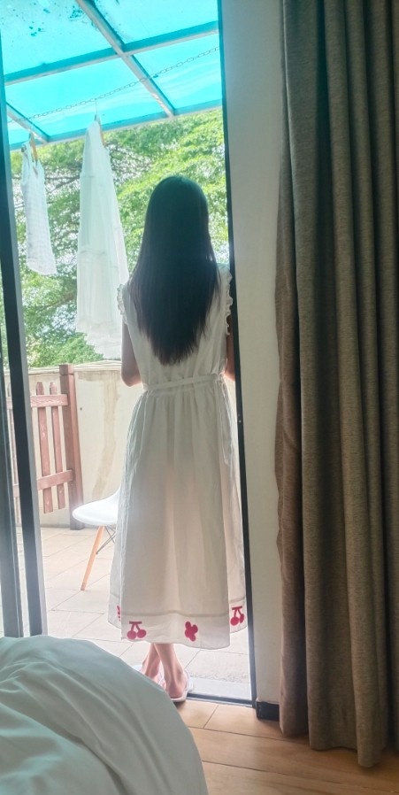 龙华颜值嫩妹小星星