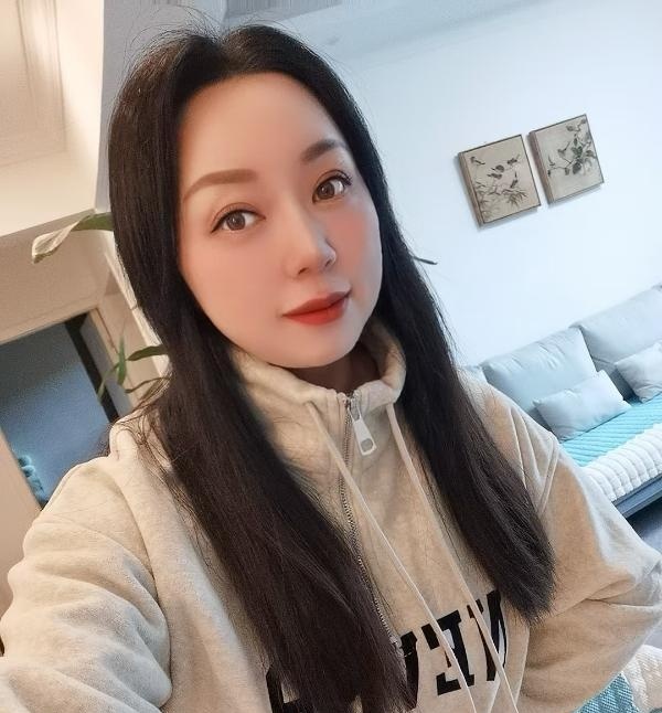 昆明新迎文艺小嫂嫂