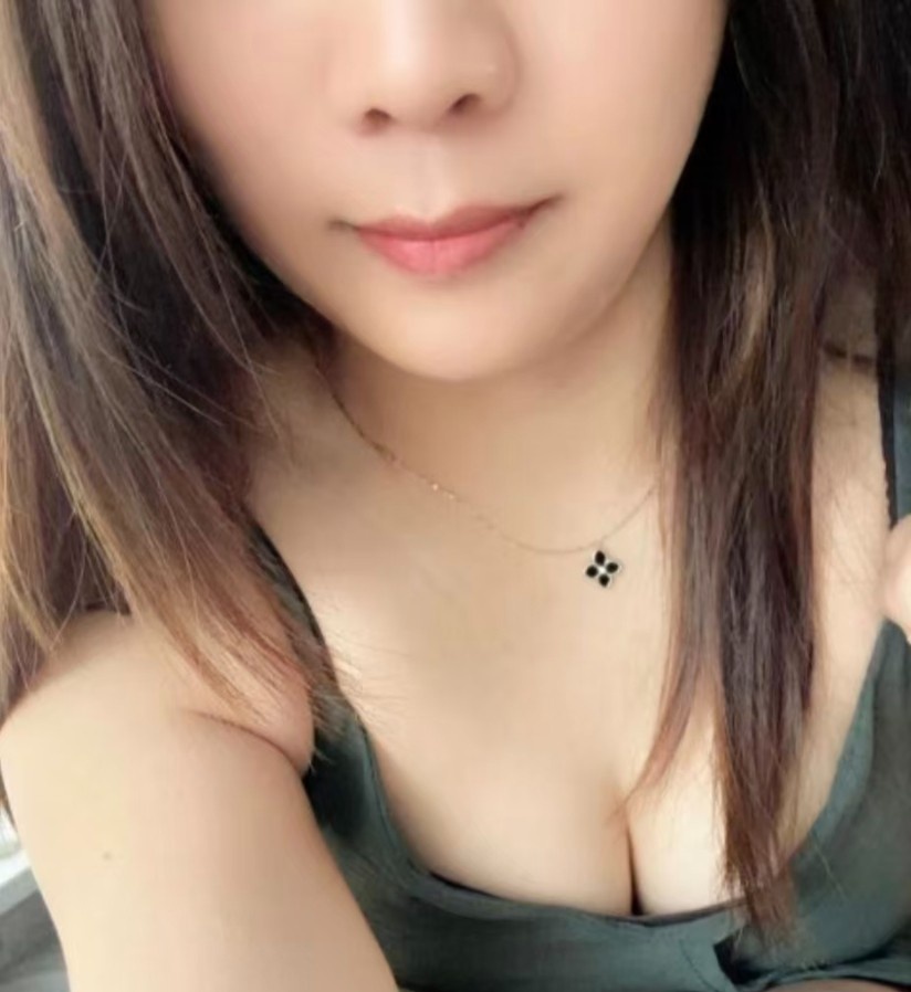 欢乐港丰乳肥臀性感尤物
