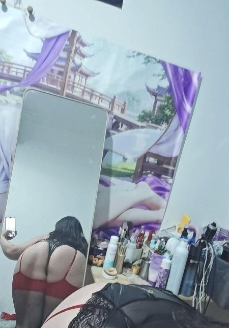大屁股玲玲