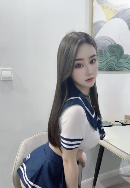 制服小骚货秋秋