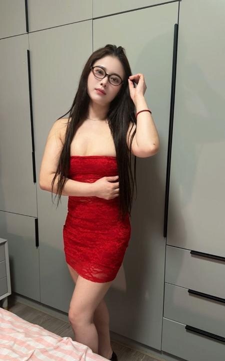 上城反差肥臀雅琪