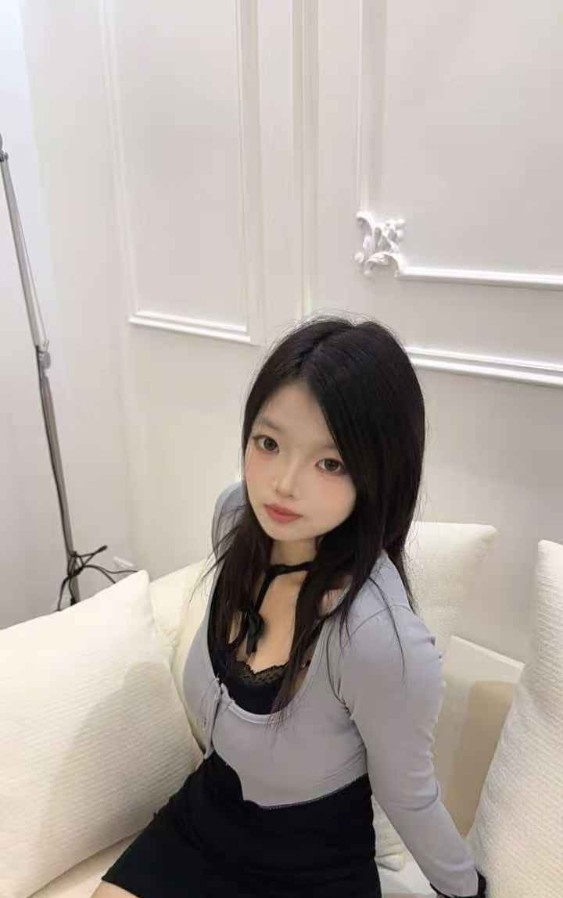 双井温柔小萝莉大长腿