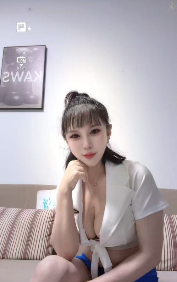 人妻骚妇霞霞