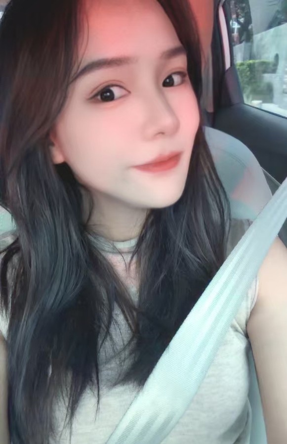 黑丝情趣高跟鞋小妹
