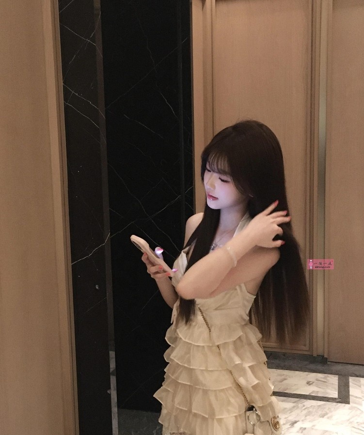 深圳刚毕业小妖精逼紧多汁