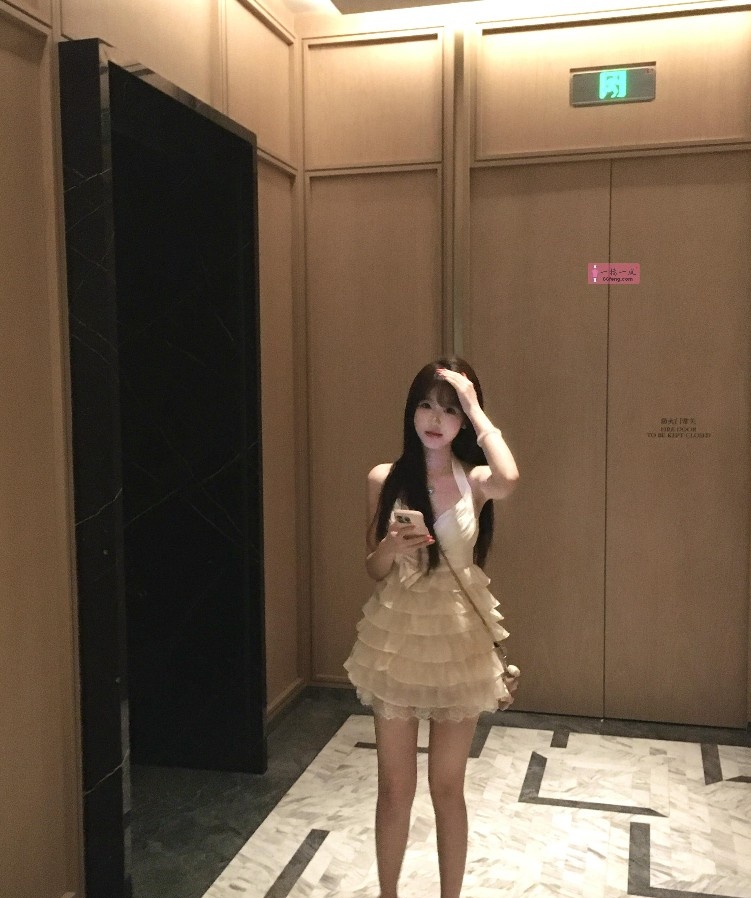 深圳刚毕业小妖精逼紧多汁